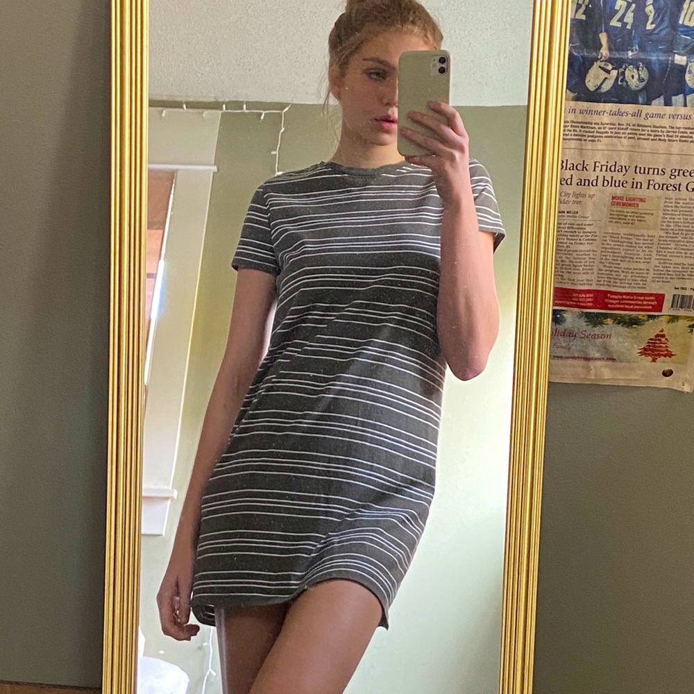 Forever 21 t-shirt dress